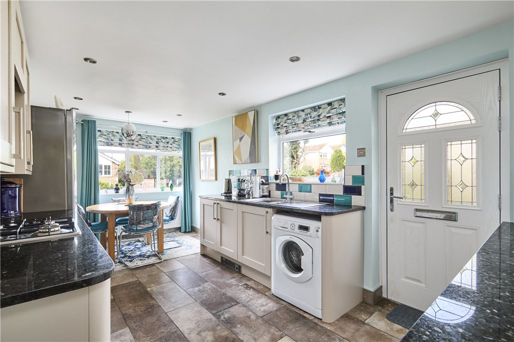 Craggwood Close, Horsforth, Leeds, West Yorkshire, LS18, photo 6