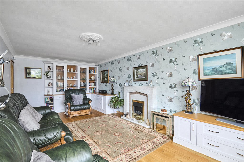 Craggwood Close, Horsforth, Leeds, West Yorkshire, LS18, photo 7