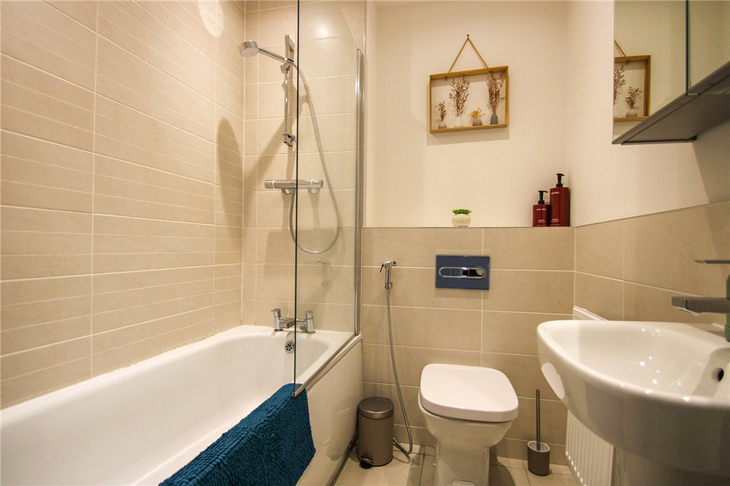 Buttersyke Way, Pannal, Harrogate, North Yorkshire, HG3, photo 7