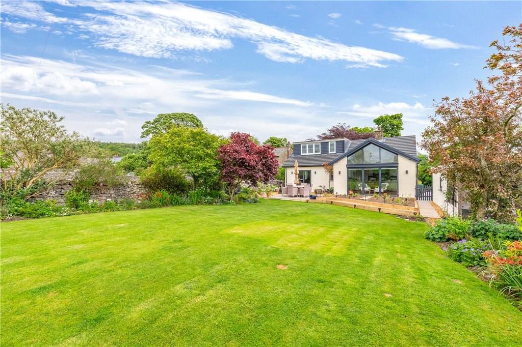 Station Road, Clapham, Lancaster, North Yorkshire, LA2