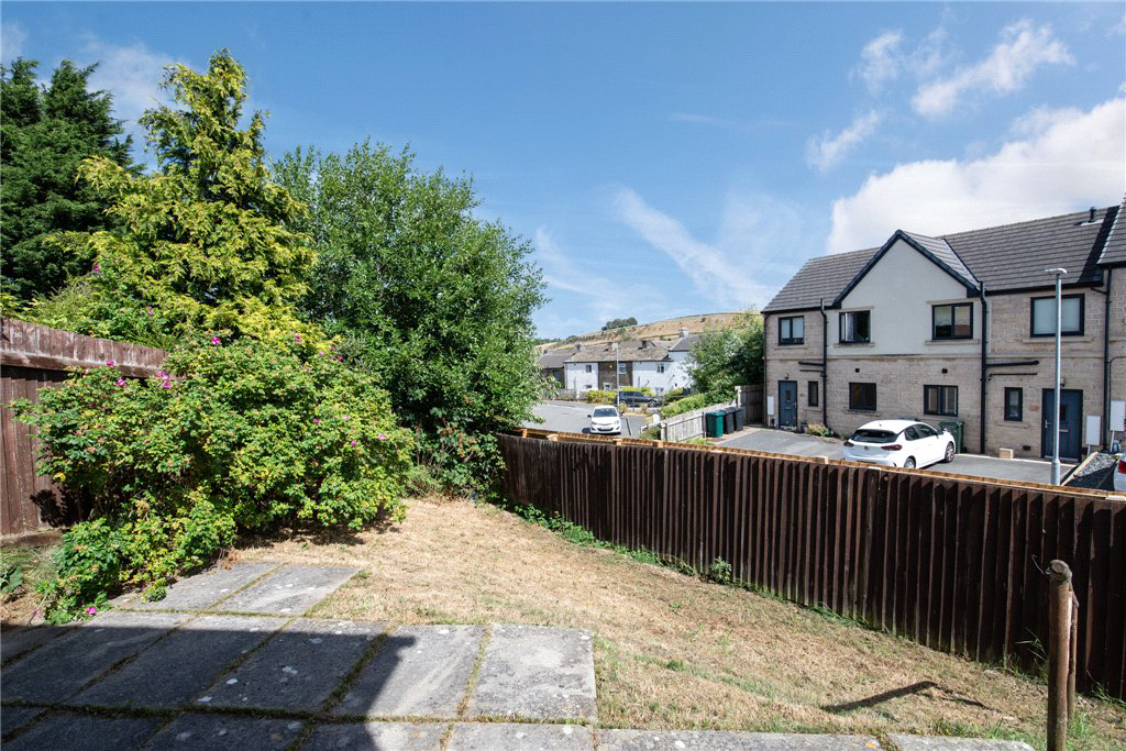 Hornbeam Close, Allerton, Bradford, West Yorkshire, BD15, photo 13