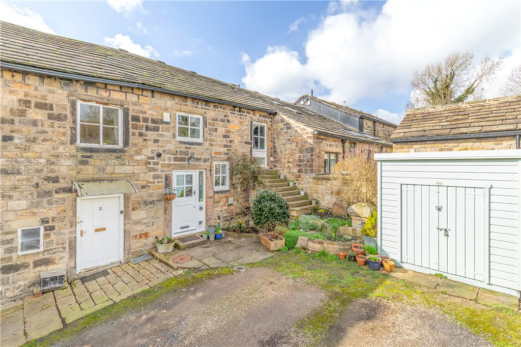 Upper Esholt Farm, Chapel Lane, Esholt, West Yorkshire, BD17