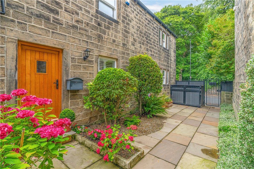 Greencroft Cottage, The Green, Guiseley, Leeds, LS20, photo 23