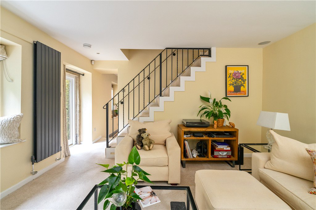 Greencroft Cottage, The Green, Guiseley, Leeds, LS20, photo 5