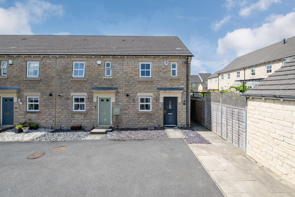 Knights Way, Gilstead, Bingley, West Yorkshire, BD16, photo 13