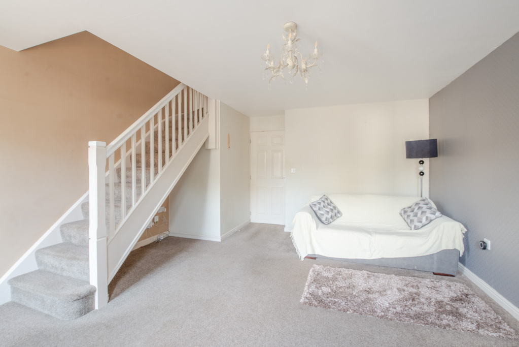Knights Way, Gilstead, Bingley, West Yorkshire, BD16, photo 2