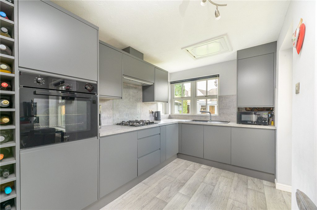 Magnolia Drive, Allerton, Bradford, West Yorkshire, BD15, photo 5