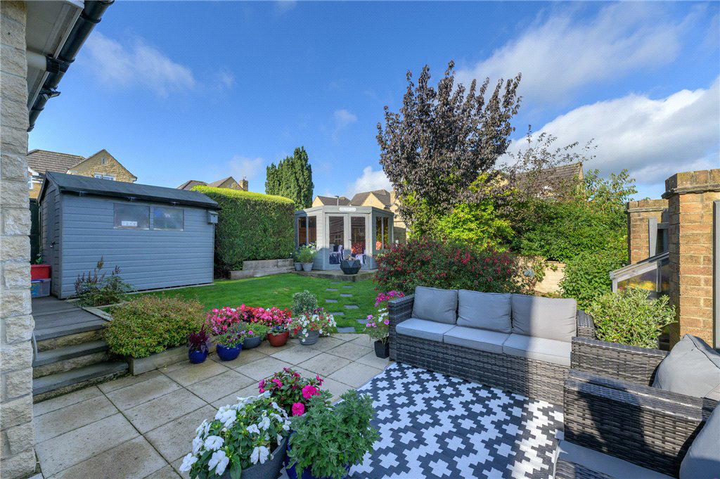 Magnolia Drive, Allerton, Bradford, West Yorkshire, BD15, photo 2