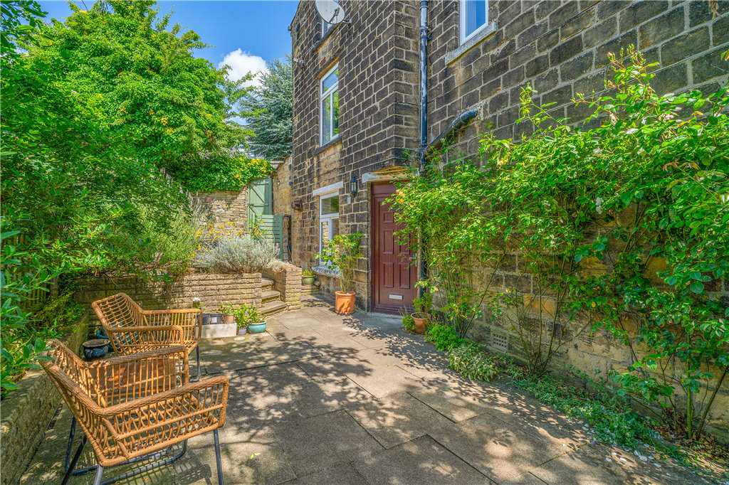 Oxford Place, Baildon, West Yorkshire, BD17, photo 2