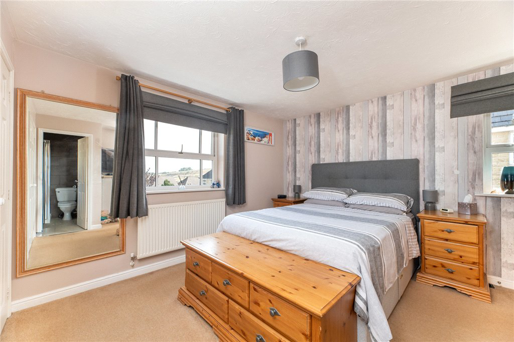 Magnolia Drive, Allerton, Bradford, West Yorkshire, BD15, photo 11