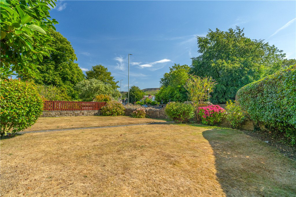 Old Bridge Rise, Ilkley, West Yorkshire, LS29, photo 9