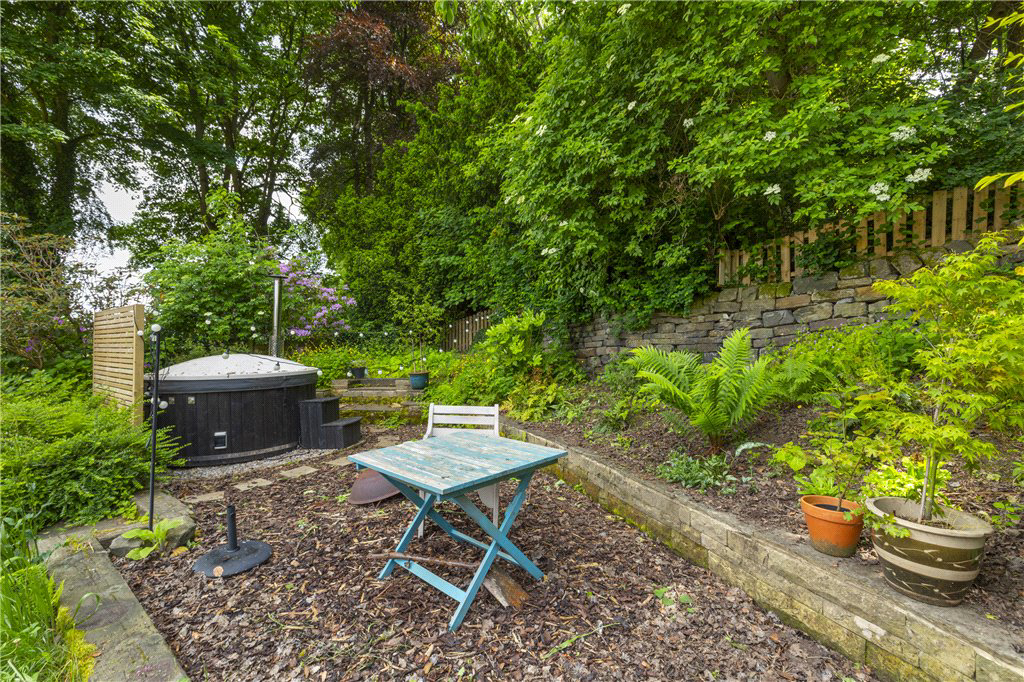 Hollin Drive, Leeds, West Yorkshire, LS16, photo 18