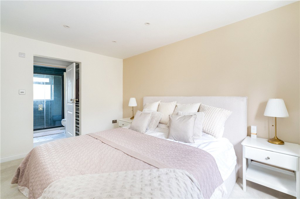 Rhyddings Gardens, Ilkley, LS29, photo 11