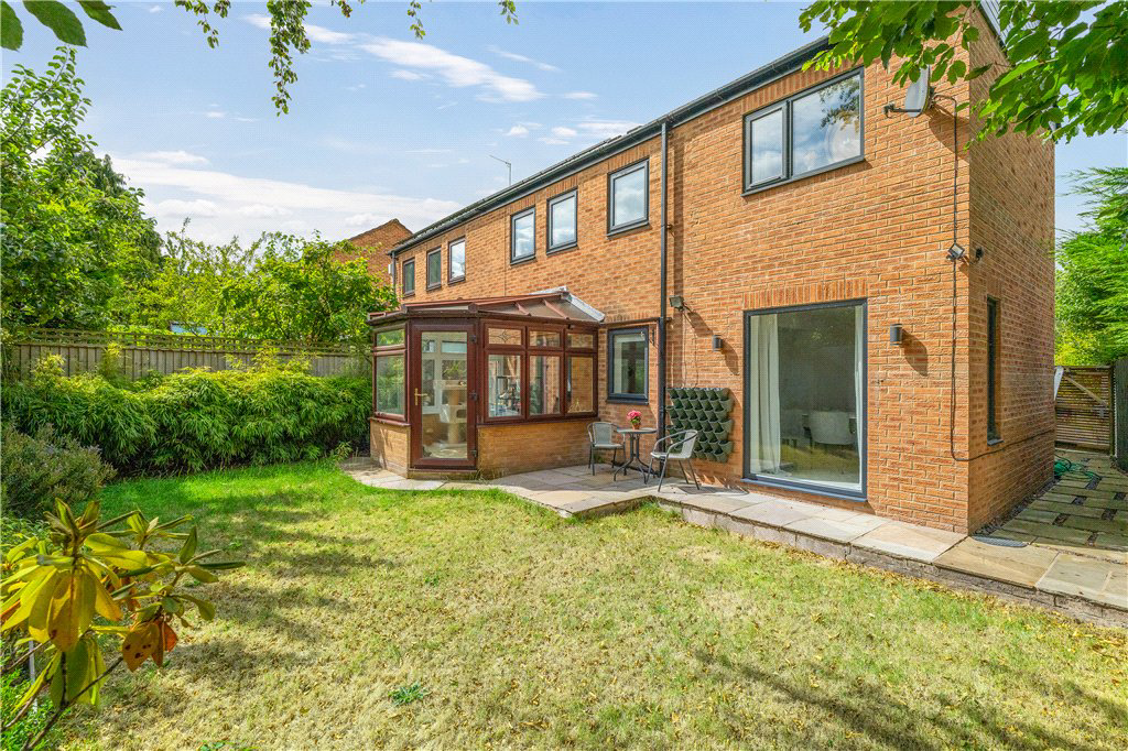 Rhyddings Gardens, Ilkley, LS29, photo 17