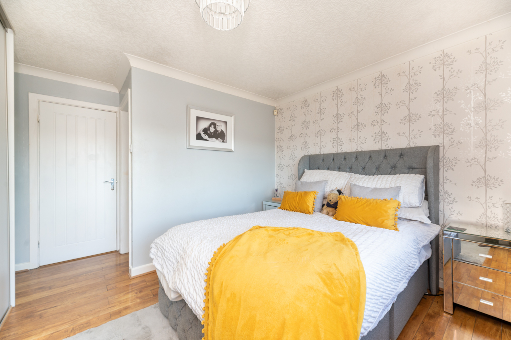 Ogden Crescent, Denholme, Bradford, West Yorkshire, BD13, photo 28