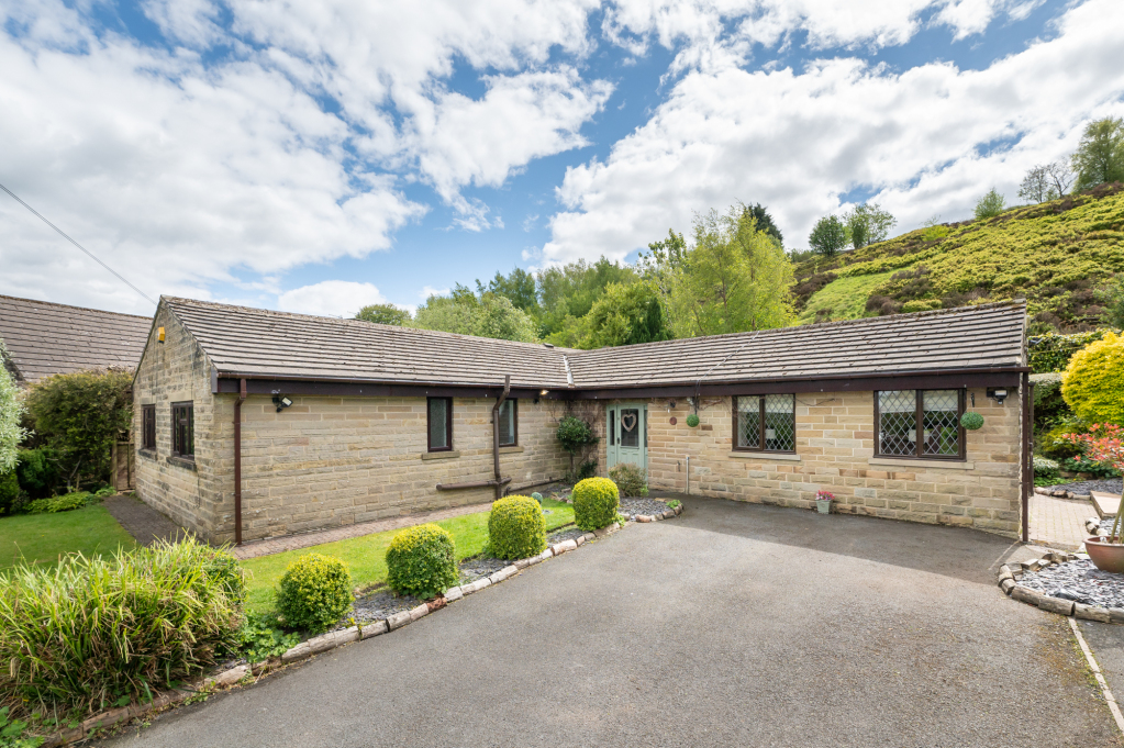 Ogden Crescent, Denholme, Bradford, West Yorkshire, BD13, photo 9