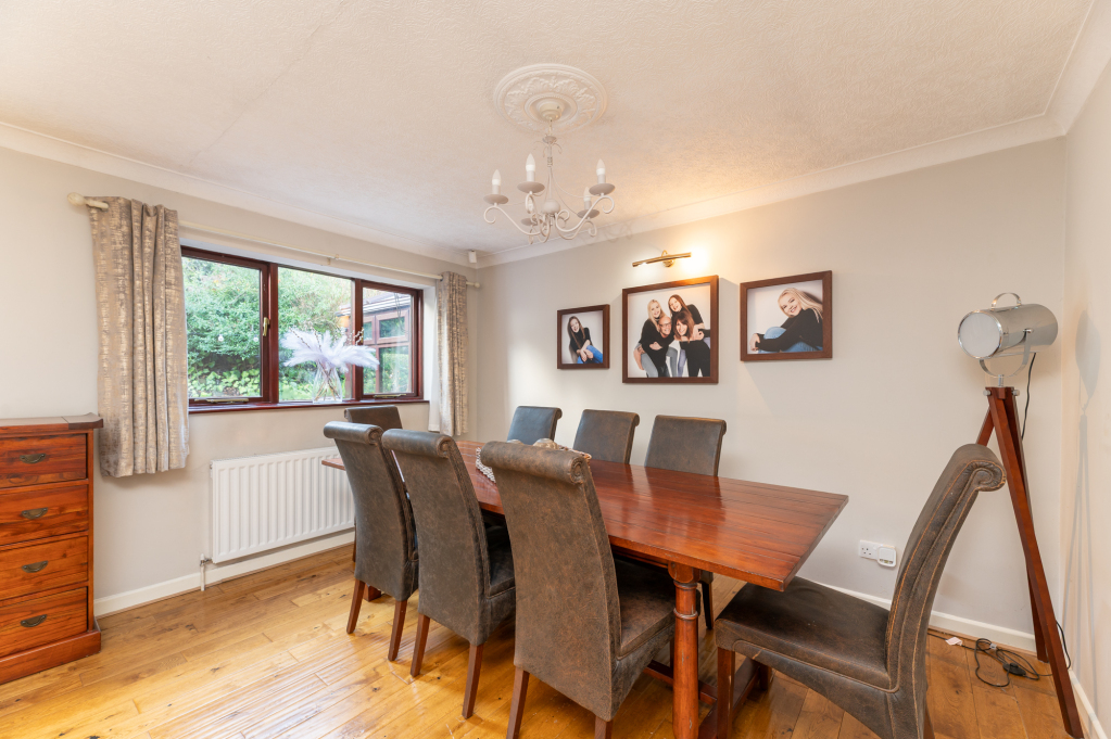 Ogden Crescent, Denholme, Bradford, West Yorkshire, BD13, photo 5