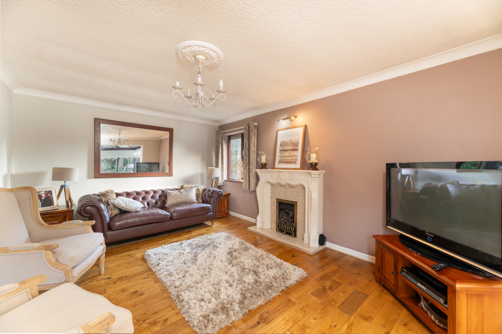 Ogden Crescent, Denholme, Bradford, West Yorkshire, BD13, photo 22