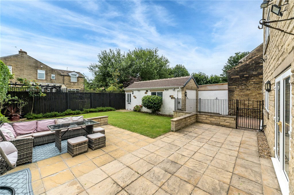 Old Apple Tree Lane, Allerton, Bradford, West Yorkshire, BD15, photo 26