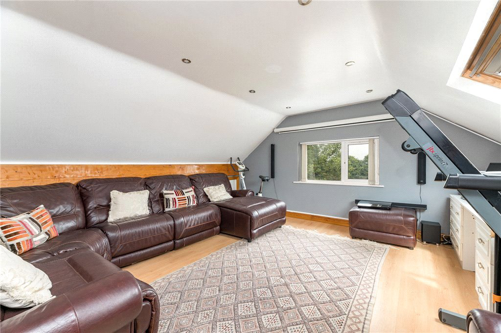 Old Apple Tree Lane, Allerton, Bradford, West Yorkshire, BD15, photo 22