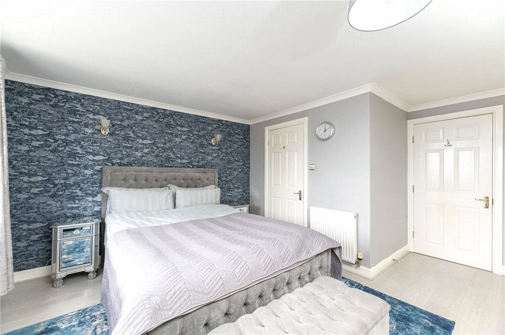 Old Apple Tree Lane, Allerton, Bradford, West Yorkshire, BD15, photo 14