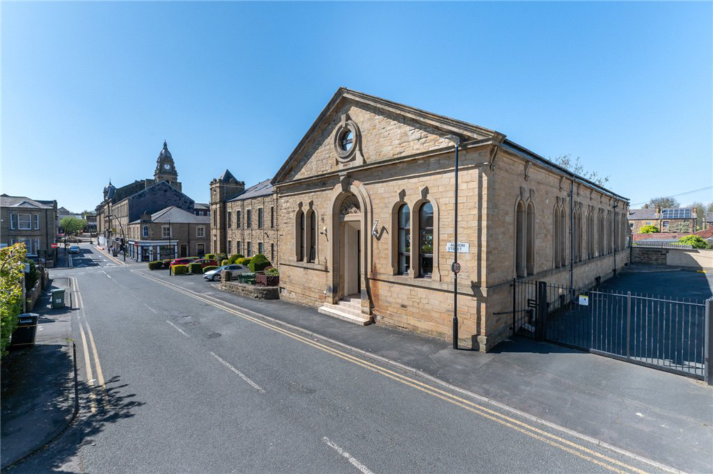 Albion Street, Morley, Leeds, West Yorkshire, LS27