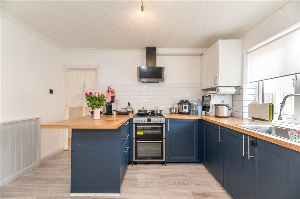 Askey Avenue, Morley, Leeds, West Yorkshire, LS27, photo 7