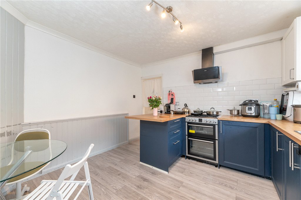Askey Avenue, Morley, Leeds, West Yorkshire, LS27, photo 5