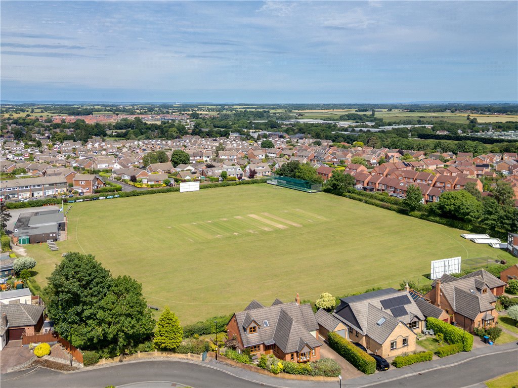Aspin Oval, Knaresborough, North Yorkshire, HG5, photo 4
