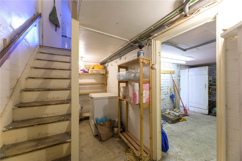 Aireville Avenue, Bradford, West Yorkshire, BD9, photo 19