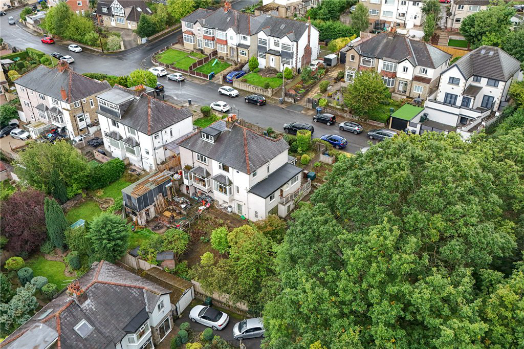 Aireville Avenue, Bradford, West Yorkshire, BD9, photo 2