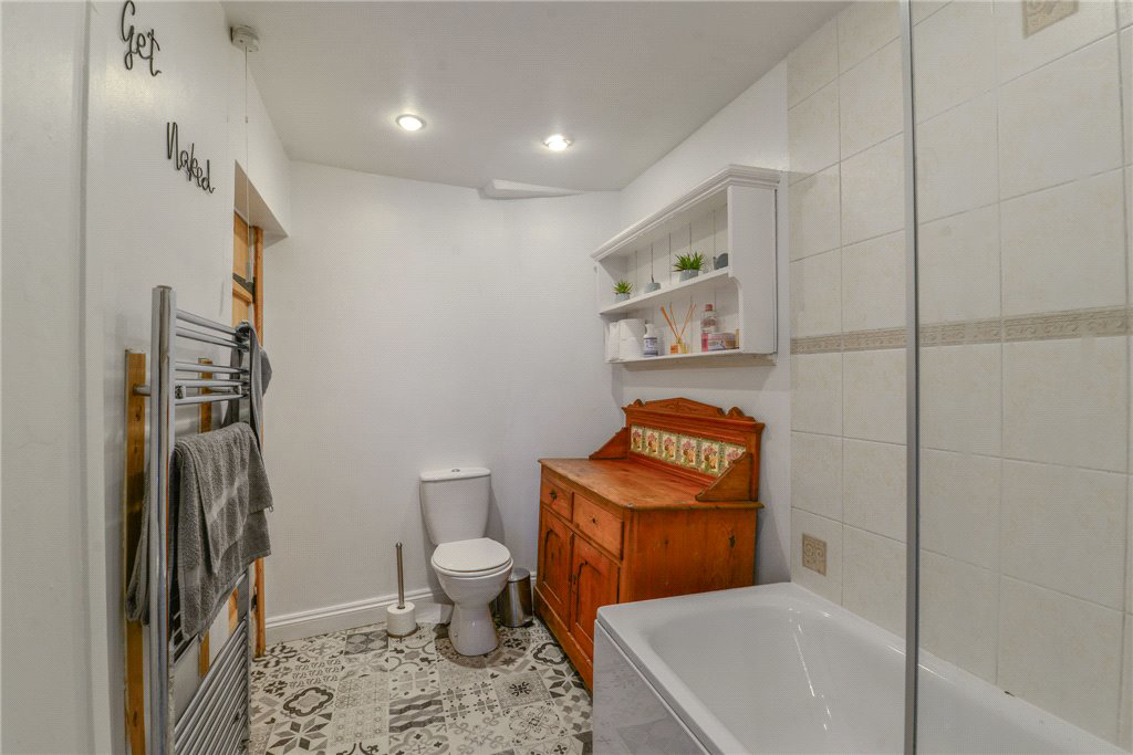 Daisy Hill Lane, Bradford, West Yorkshire, BD9, photo 11