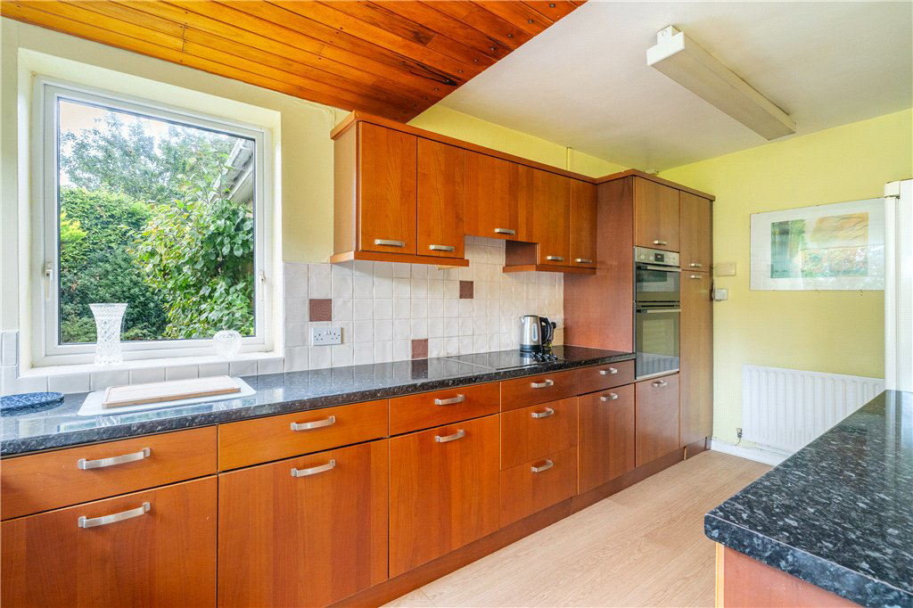 Park Court, Pool in Wharfedale, Otley, West Yorkshire, LS21, photo 4