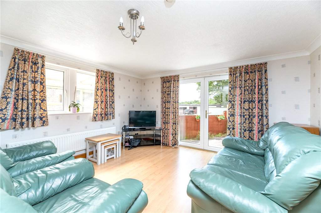 Stubley Farm Road, Heckmondwike, West Yorkshire, WF16, photo 4
