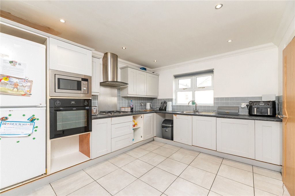 Cavendish Mews, Drighlington, Bradford, West Yorkshire, BD11, photo 9