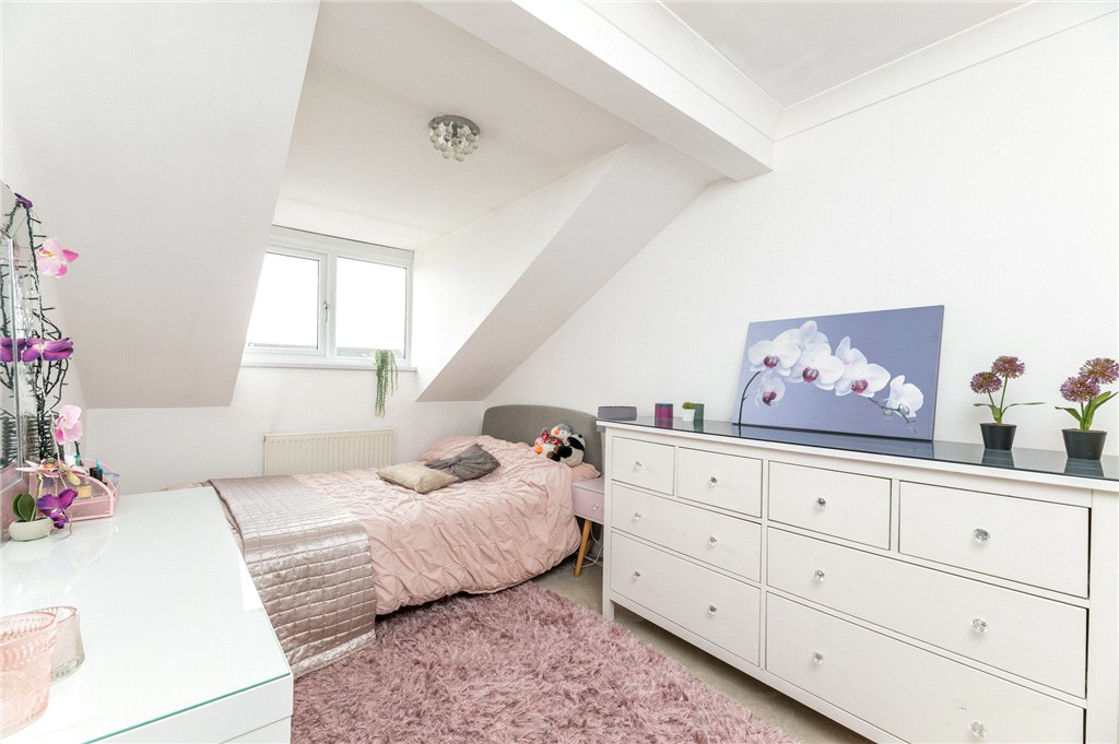 Upper Green Drive, Tingley, Wakefield, West Yorkshire, WF3, photo 21
