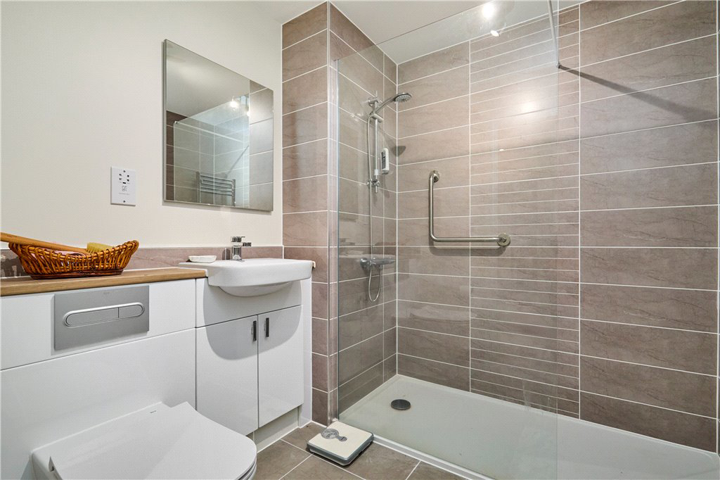Summer Court, Burley in Wharfedale, Ilkley, West Yorkshire, LS29, photo 4