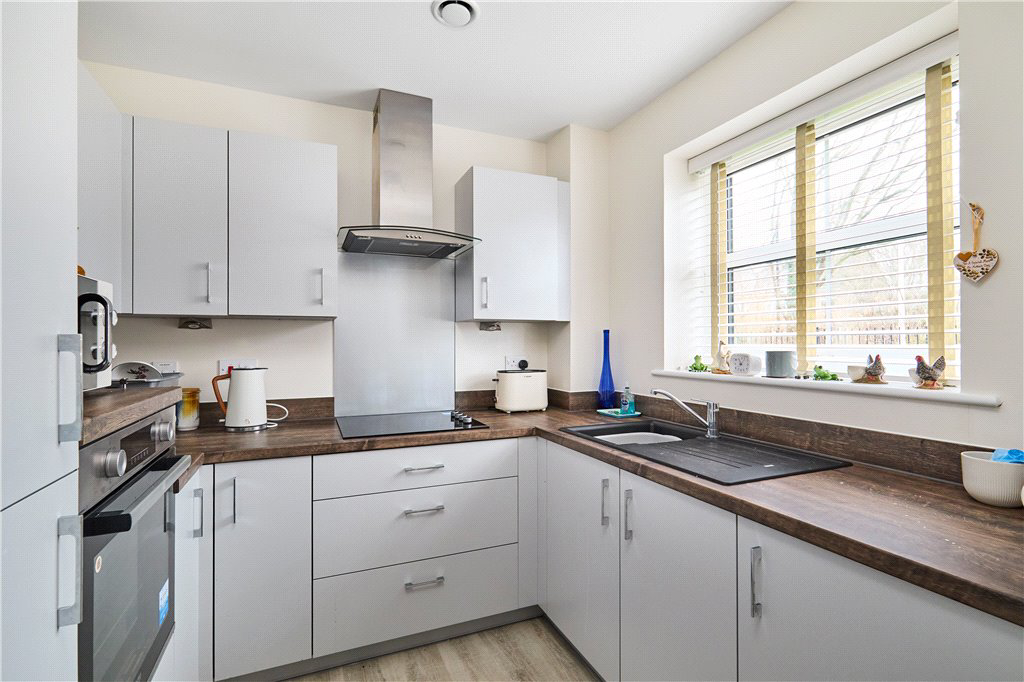 Summer Court, Burley in Wharfedale, Ilkley, West Yorkshire, LS29, photo 3