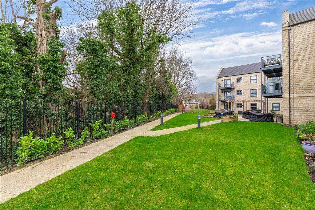 Summer Court, Burley in Wharfedale, Ilkley, West Yorkshire, LS29, photo 11