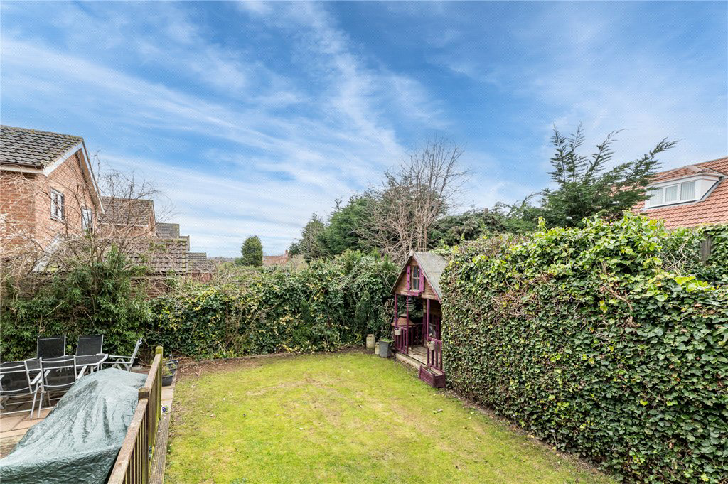 Upper Green Drive, Tingley, Wakefield, West Yorkshire, WF3, photo 36