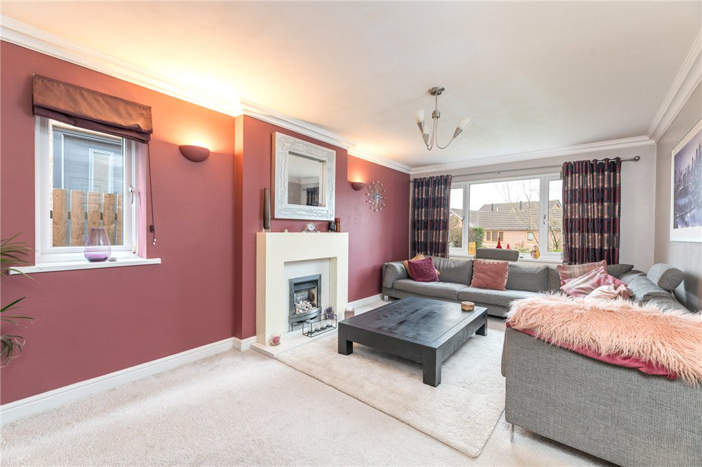 Upper Green Drive, Tingley, Wakefield, West Yorkshire, WF3, photo 2