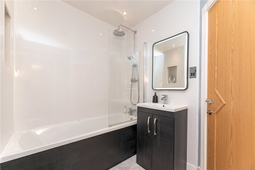 Cavendish Mews, Drighlington, Bradford, West Yorkshire, BD11, photo 24