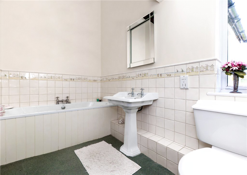 Low Lane, Cowling, North Yorkshire, BD22, photo 23