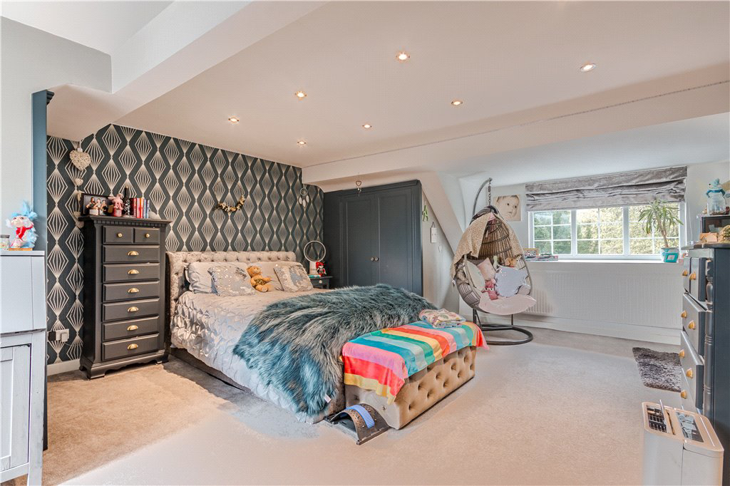Main Street South, Aberford, Leeds, West Yorkshire, LS25, photo 18