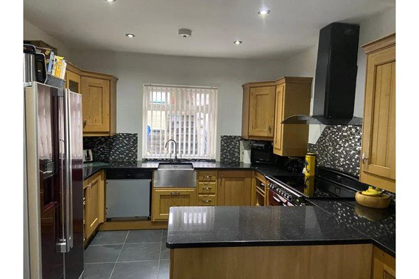 Southlands Mount, Riddlesden, Keighley, West Yorkshire, BD20, photo 2