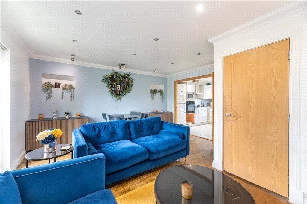 Cavendish Mews, Drighlington, Bradford, West Yorkshire, BD11, photo 4