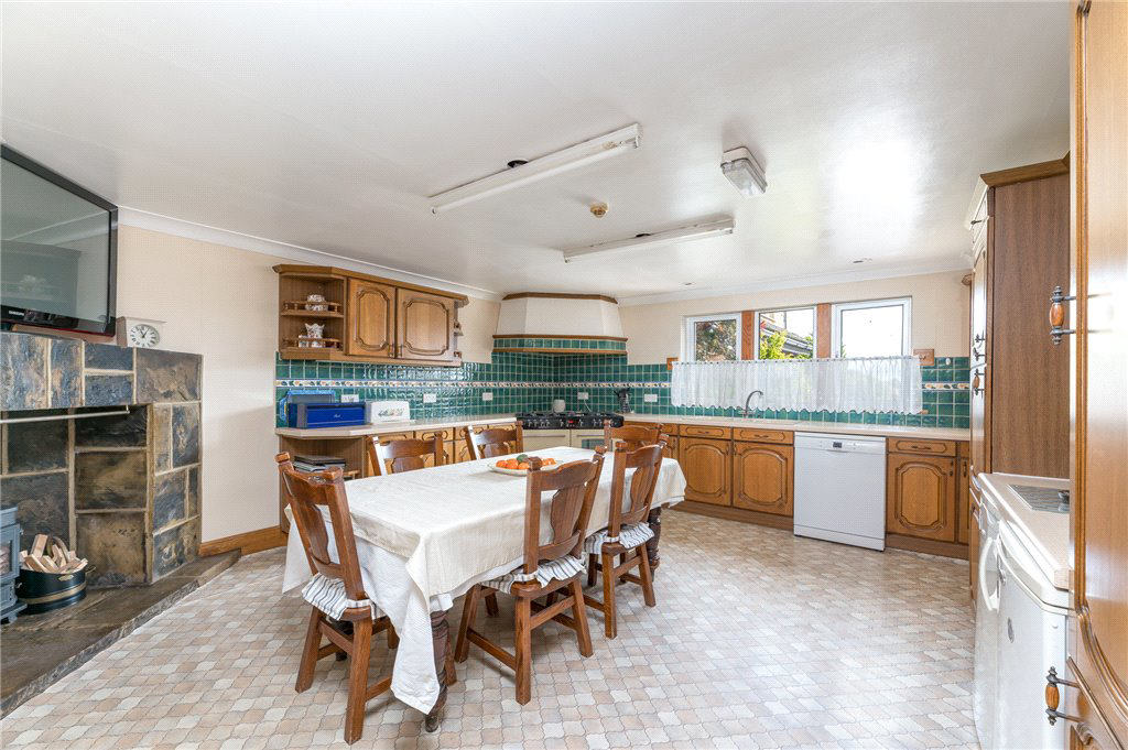 Stubley Farm Road, Heckmondwike, West Yorkshire, WF16, photo 9