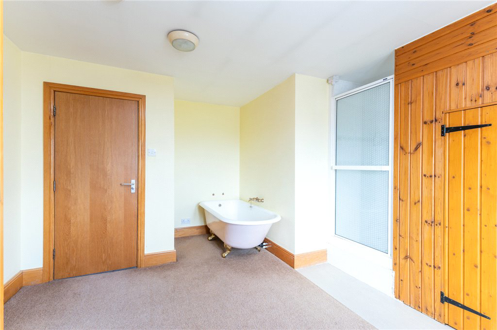 Stubley Farm Road, Heckmondwike, West Yorkshire, WF16, photo 31