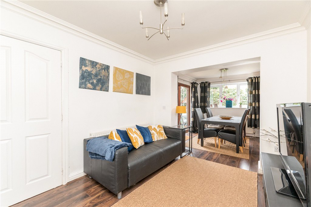 Upper Green Drive, Tingley, Wakefield, West Yorkshire, WF3, photo 6