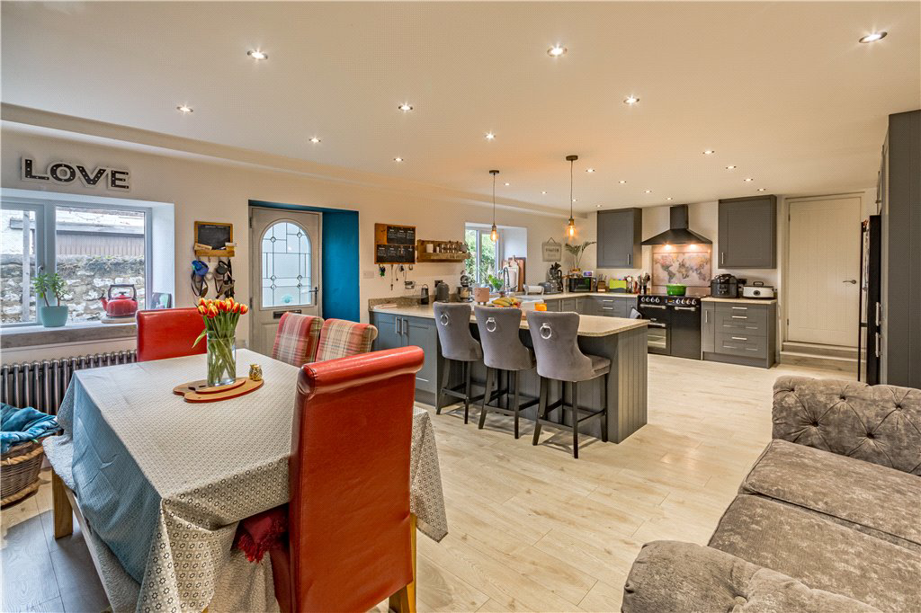 Main Street South, Aberford, Leeds, West Yorkshire, LS25, photo 4